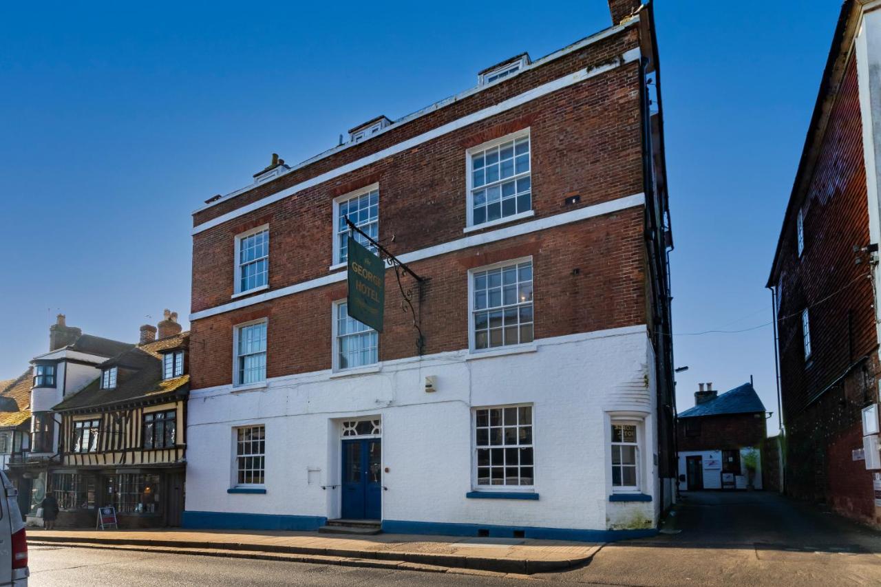 The George Hotel Battle Luaran gambar