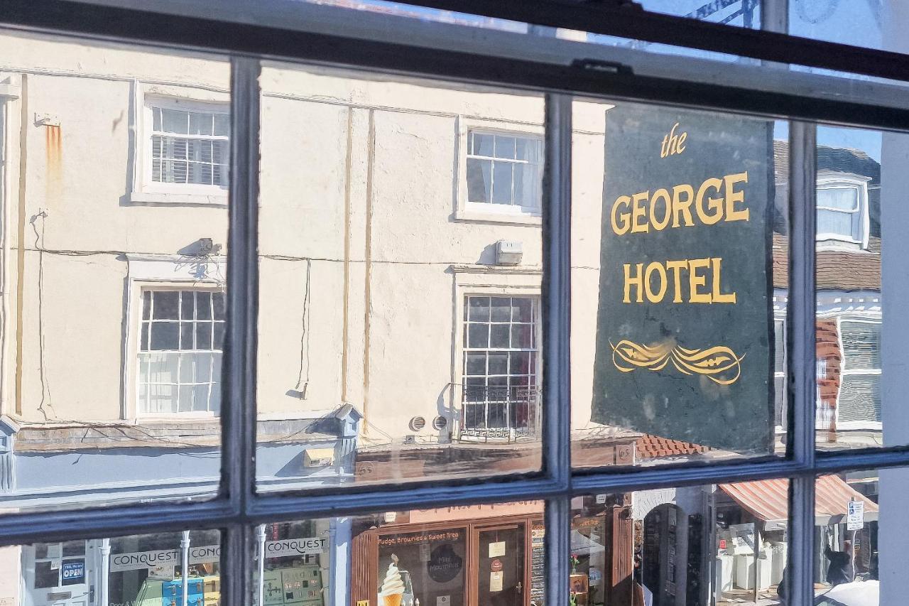 The George Hotel Battle Luaran gambar